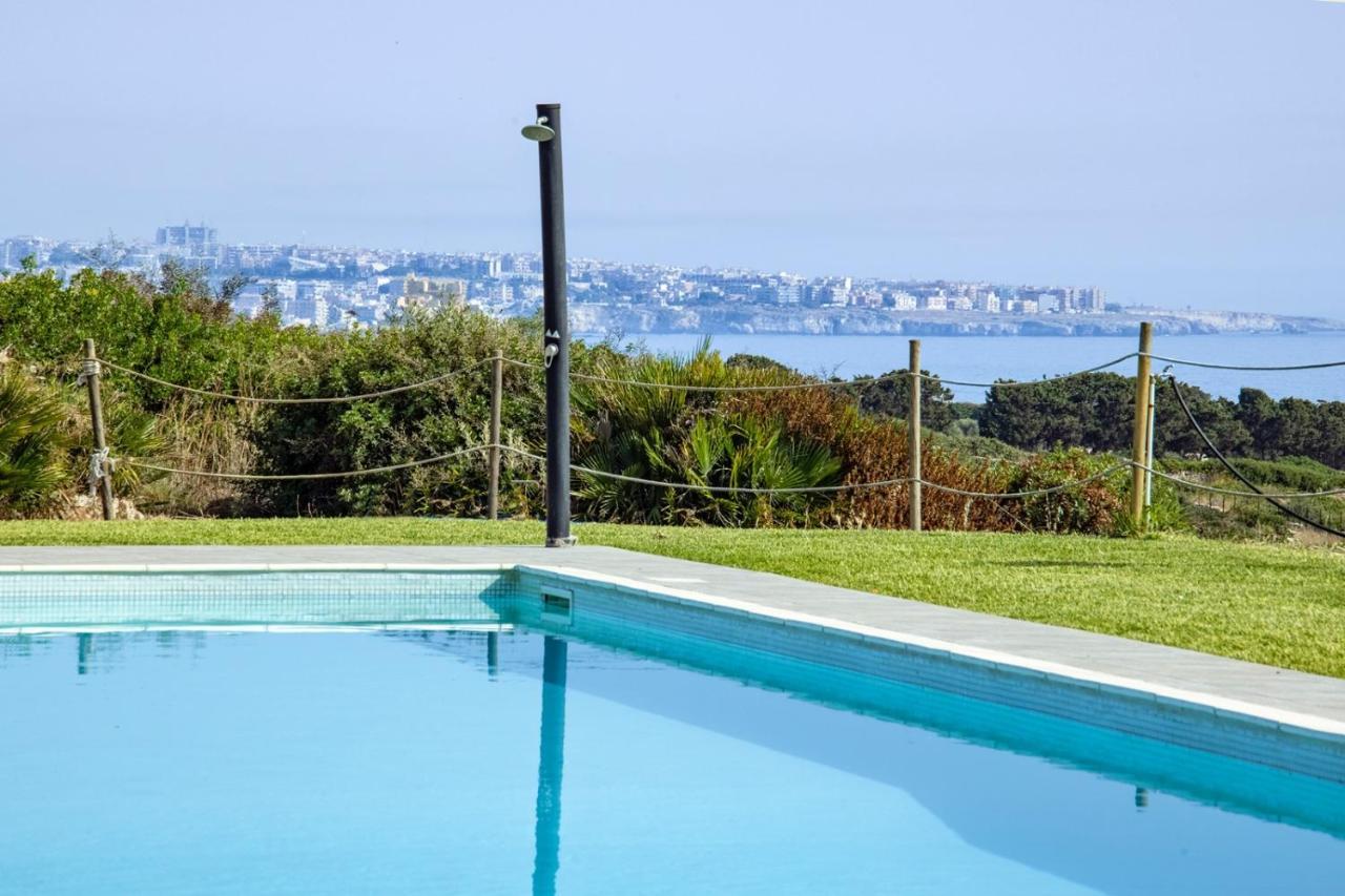 Casa Vacanza Casa Nel Sole Isola  Екстериор снимка