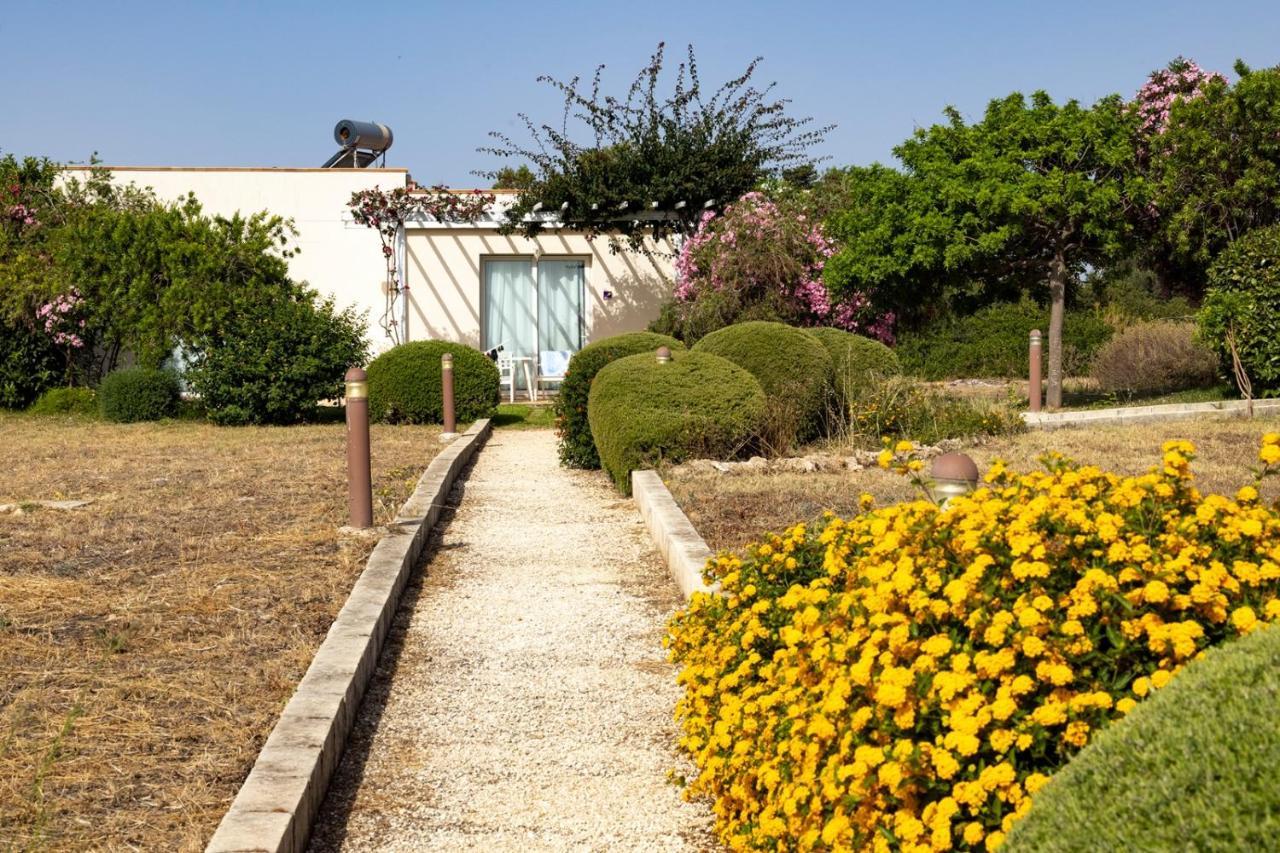 Casa Vacanza Casa Nel Sole Isola  Екстериор снимка