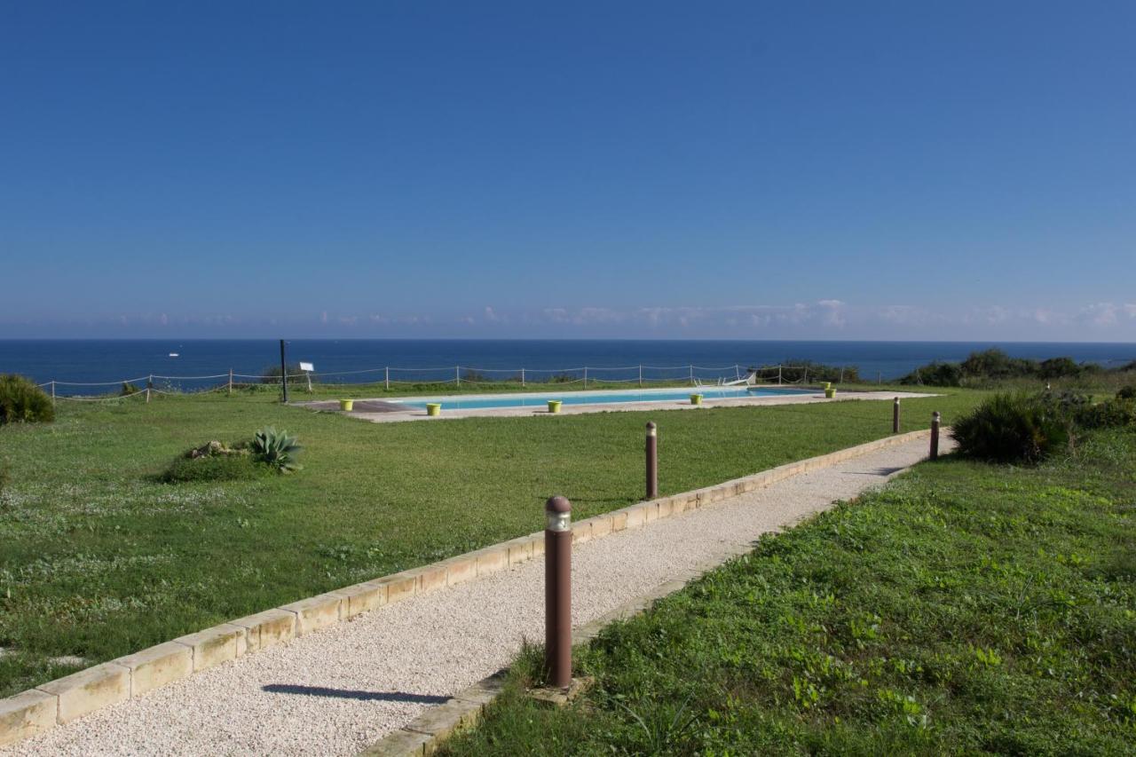 Casa Vacanza Casa Nel Sole Isola  Екстериор снимка